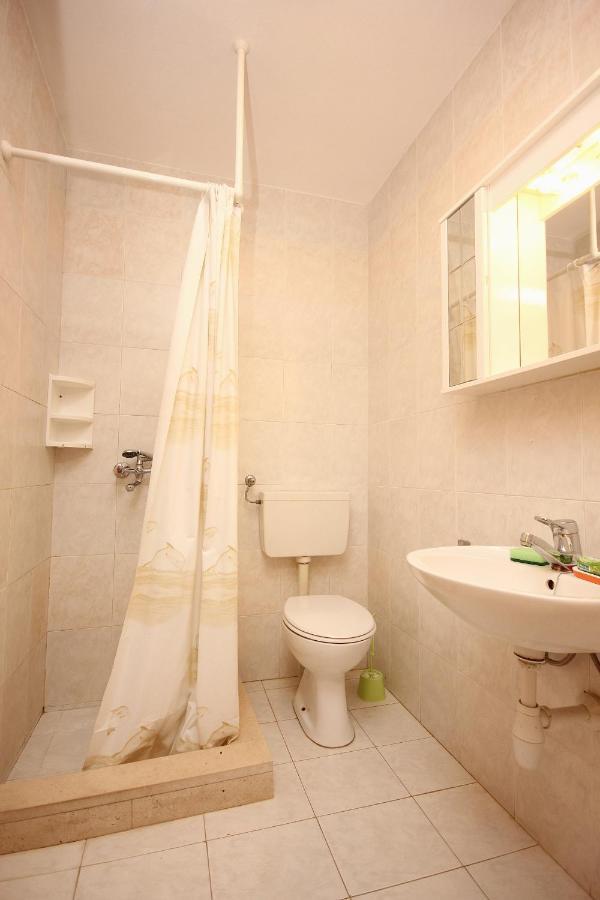 Apartment Tri Zala 174B Zrnovo Buitenkant foto