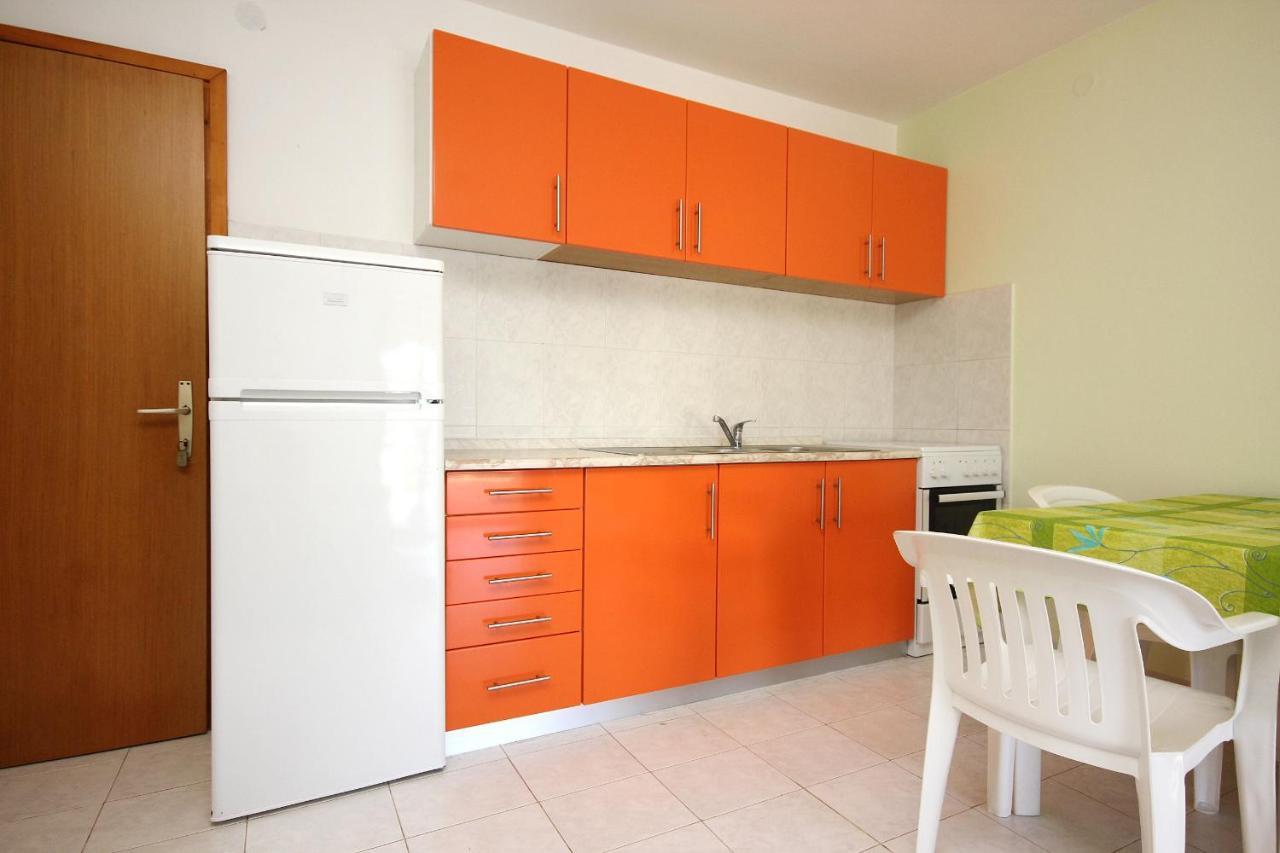 Apartment Tri Zala 174B Zrnovo Buitenkant foto